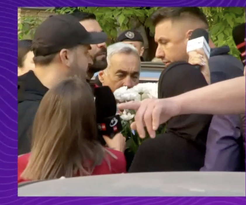 Cum a apărut Călin Georgescu azi în fața Poliției? Gestul față de o bătrână i-a sensibilizat pe toți