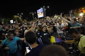 Agresorul jandarmeriței din Piața Victoriei 
a fost pus în libertate