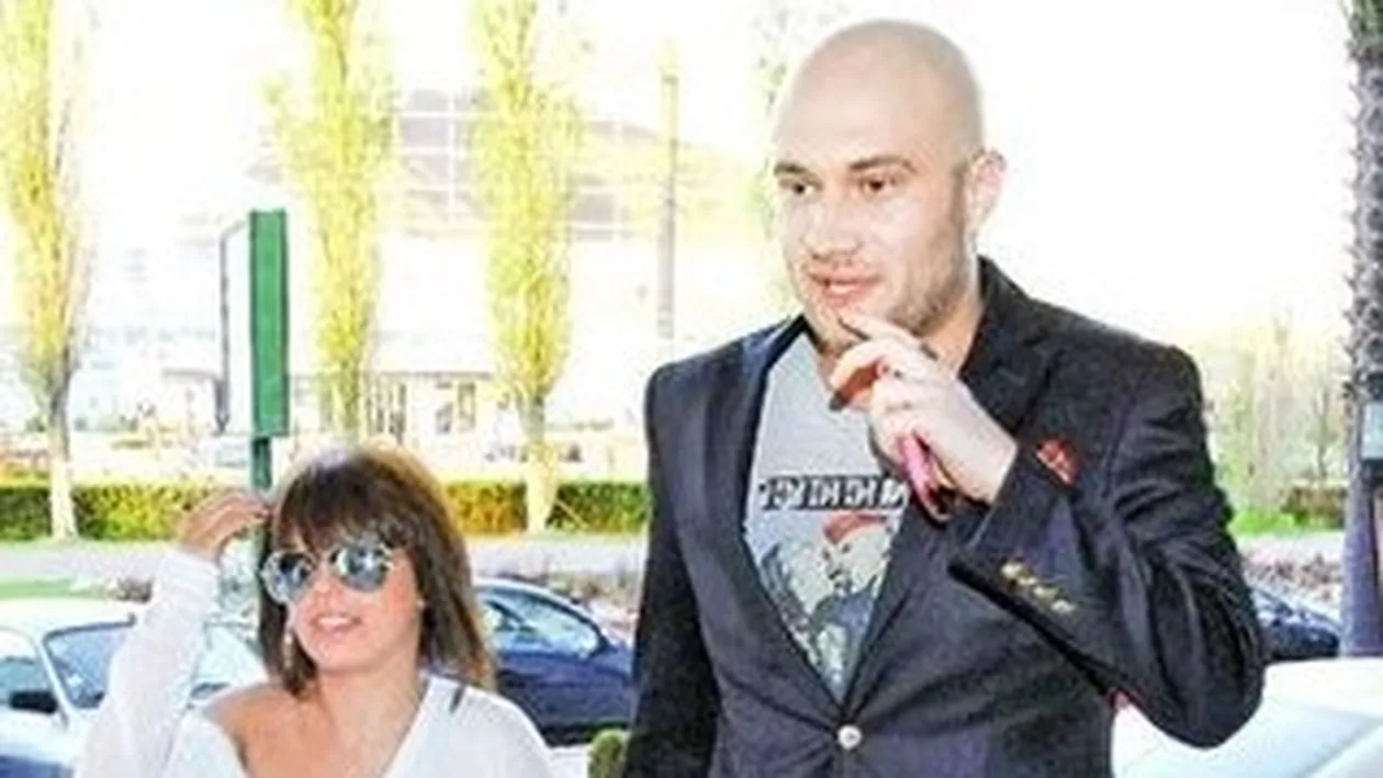 Sosia Andreei Popescu, cea mai noua cucerire a lui Bendeac, face dezvaluiri... intime: Este implicat si atent in pat