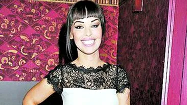 Medicii au facut minuni cu Katie Piper, fotomodelul britanic mutilat cu acid sulfuric in 2008! S-a intors la viata dupa 4 ani