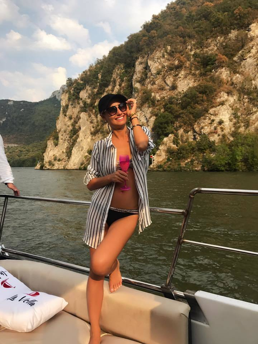 Emilia Dorobanţu, soţia presupusului amant al MARIEI CONSTANTIN, rupe tăcerea:”Maria nu a vrut să vorbească cu mine”