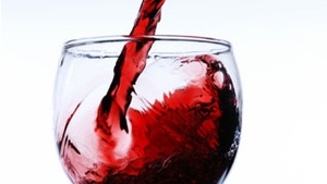 Consumul responsabil de alcool previne aparitia astmului