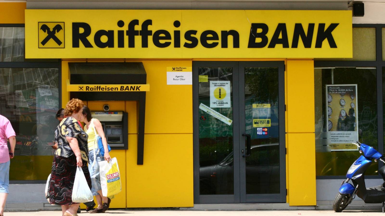 Cutremur la Raiffeisen Bank România! Demisia neașteptată din vârful Consiliului de Supraveghere al unității bancare