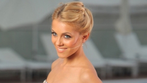 Doar Cabral o vede asa! Cum arata Andreea Ibacka in costum de baie, dupa ce s-a balacit intr-o piscina: "Rasfat in stare pura"
