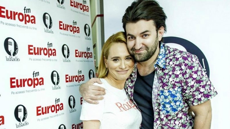 Andreea Esca a făcut mişto de Smiley! Ce comentariu i-a lăsat apoi artistul. Imaginea e virală