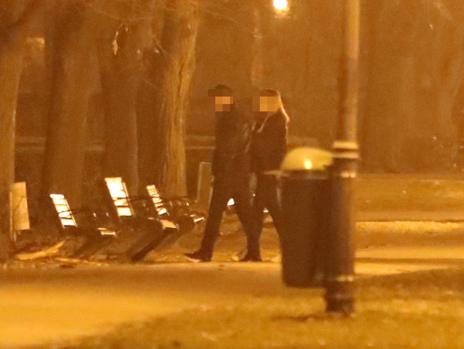 Prințesica celebrului multimilionar, discuții nocturne în Herăstrău cu ”omul de casă” al tăticului!