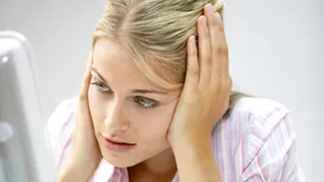 Concediata pentru ca si-a comparat salariul cu cel al sefului pe Facebook