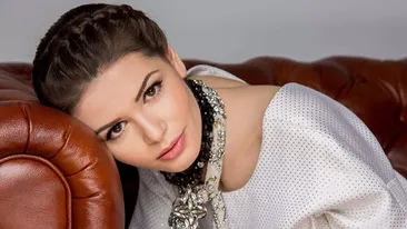 A dat Romania pentru gloria din China! Monica Gabor s-a imprietenit cu Paris Hilton. Vezi ce spune despre aceasta