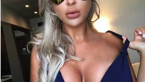Cum arată fosta iubită a lui Costi Ioniţă într-un top mulat. Bulgăroaica Andreea a încins fanii!