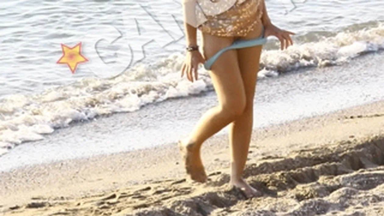 O mai tineti minte pe Leni, blonda care si-a dat jos chilotii in fata lui Piti Jr. la mare? Si-a socat prietenii cu alte poze trasnite si vrea sa devina actrita de telenovele!