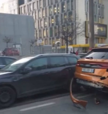 Mașina lui Cătălin Botezatu, implicată într-un accident rutier! Cum arată acum bolidul. FOTO