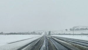 Ninsori masive în Africa de Sud! Fenomenul meteo rar pentru ei a așternut troiene de 2 metri