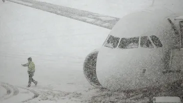 Intarzieri pe Aeroportul Henri Coanda la decolarea unor curse, din cauza operatiunilor de degivrare