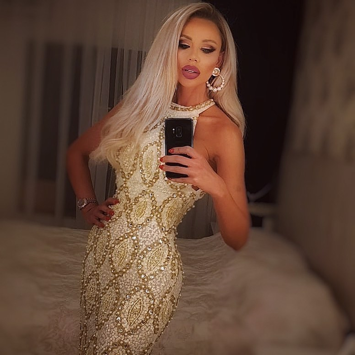 „Gravidă!” Bianca Drăgușanu și-a pus mâna pe burtică și a anunțat în direct la TV că se pregătește să devină mamă din nou