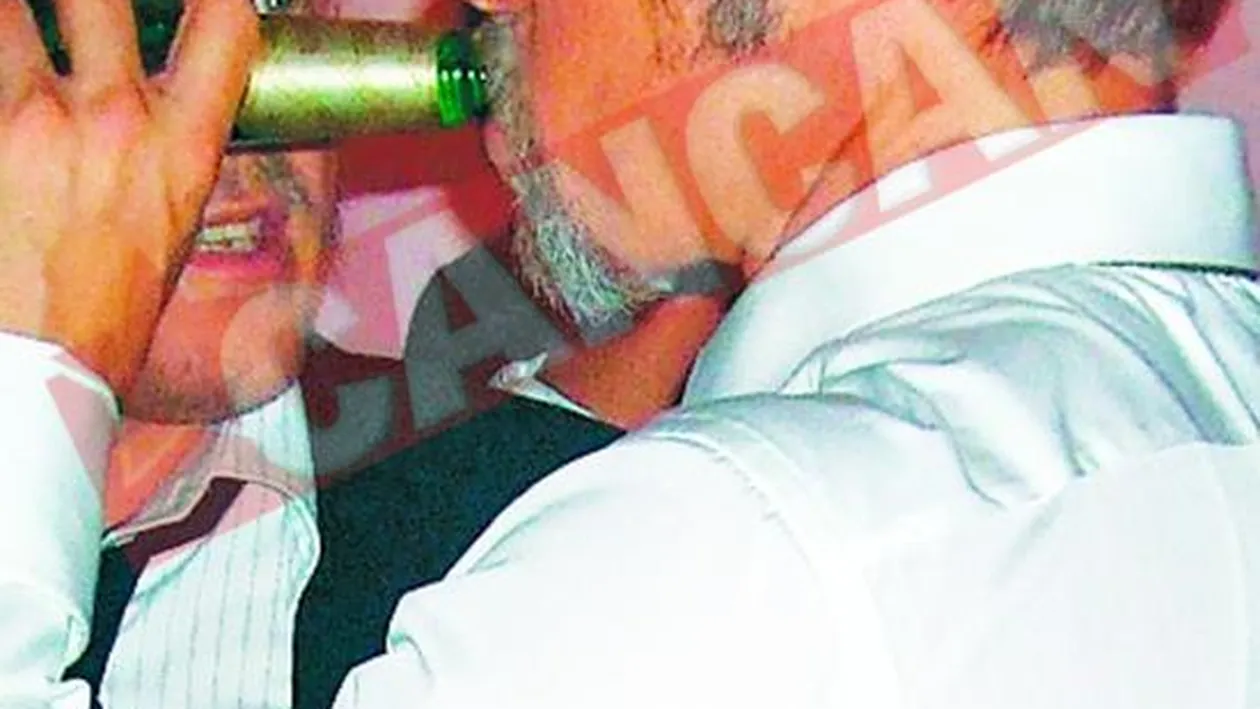 Ele fumeaza ca serpoaicele, ei beau de sting