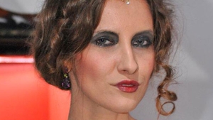 Iulia Albu, aparitie socanta la TV! Cum a putut sa se deghizeze te va lasa fara replica! Spune si tu ce crezi despre asta