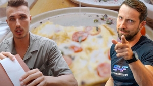 Acest tânăr a comandat o omletă în restaurantul lui Dani Oțil. Când a venit nota de plată, a crezut că este o eroare