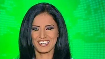 VIDEO Adelina Pestritu s-a facut prezentatoare de stiri!Sunati-ma, sunt fierbinte!