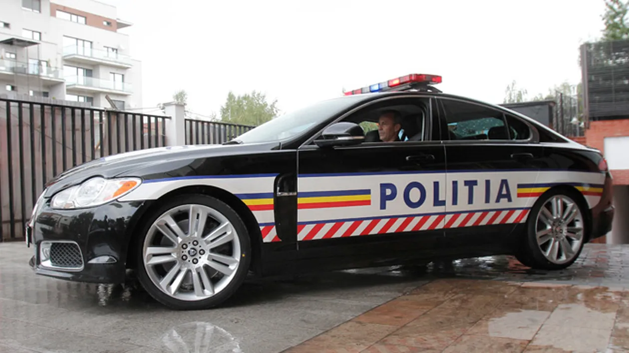 Vitezomanii nu mai au nicio sansa! Politia Romana si-a innoit flota cu un Jaguar XFR de 510 cai, care prinde suta in 4,9 secunde!