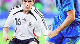 Capitanul Germaniei nu a uitat umilinta - Lahm cauta sa se razbune pe Pirlo de sase ani!