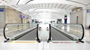 Limita de 100 de mililitri, scoasă din aeroport. Anunțul momentului pentru românii care călătoresc cu avionul