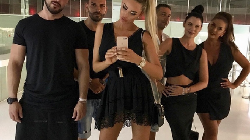 Bianca Drăguşanu a spus ce NU îi place lui Victor Slav în pat: "El îmi face poze, eu îl înregistrez"