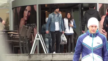 Si-a trimis iubita la cratita, i-a luat si patrunjel, iar el s-a intalnit cu alta. Vezi cum a reusit Canu sa le jongleze!