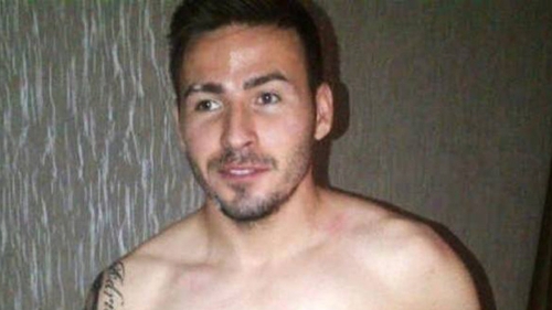 Asta seara dansam in familie? „Printul” a plecat pe litoral si a lansat atacul la doua blonde! Cum a fost filmat fotbalistul!