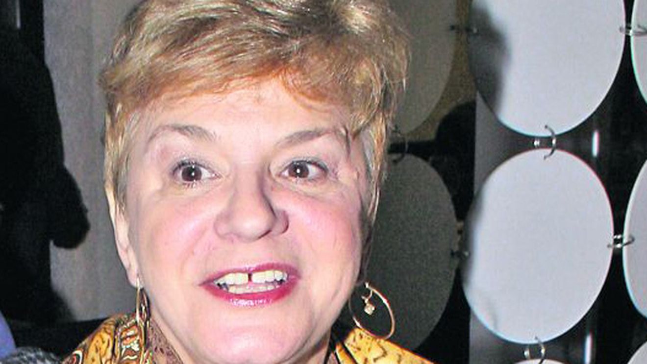 EXCLUSIVITATE Am aflat exact cât a cheltuit Ionela Prodan. Reghe şi-a lăsat cardul pe mâna soacrei, iar urmarea este… HALUCINANTĂ!