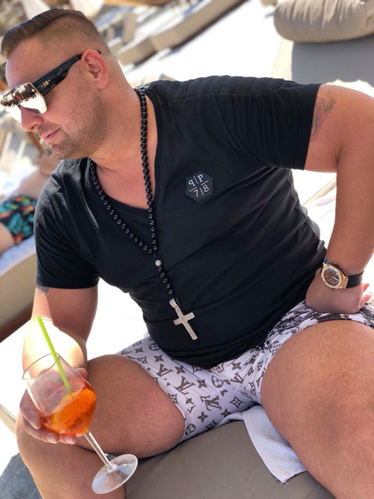 Adrian Tîmplaru, condamnat la 2 ani de închisoare cu executare. Cum încearcă “fratele” lui Alex Bodi să scape de sentință, deși e arestat în același dosar cu milionarul din Mediaș