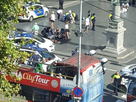 Patru persoane din România, printre victimile atacului de la Barcelona!