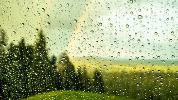 ANM a emis două noi avertizări de vreme severă. Temperaturile ridicale vor alterna cu ploile trecătoare