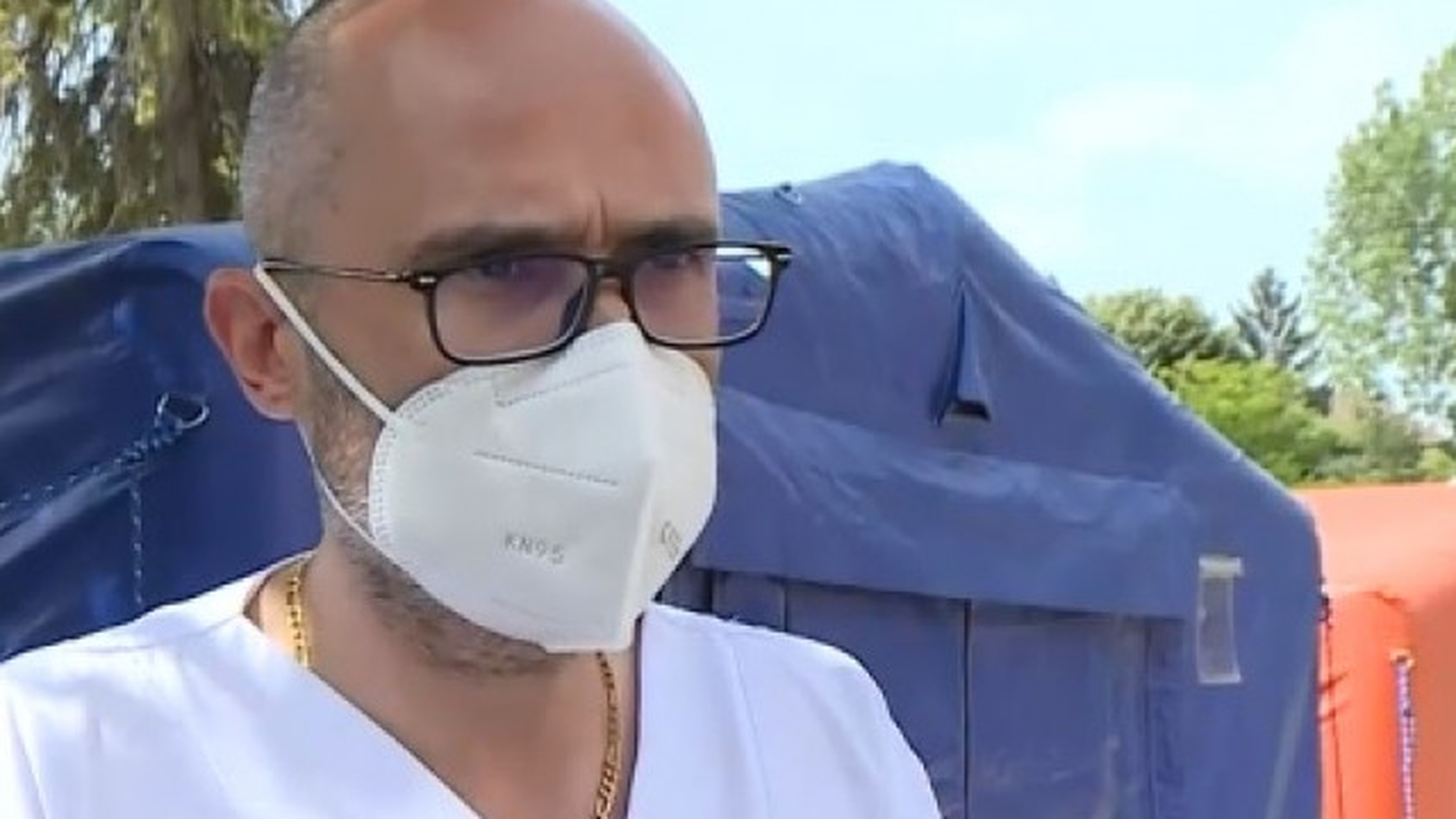 Șocant! Tânăr de 34 de ani aproape vindecat de medici, mort de COVID după ce a ieșit din spital pe “proprie răspundere”. Ce spun medicii