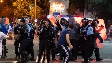 Bărbatul care i-ar fi furat arma jandarmeriței agresate la mitingul diasporei a fost arestat pentru 30 de zile