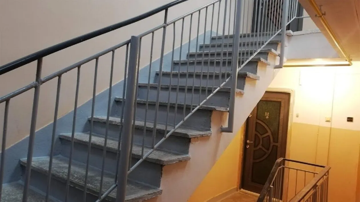 Amendă de 1.000 lei pentru românii care locuiesc la bloc și fac această neglijență în scara blocului