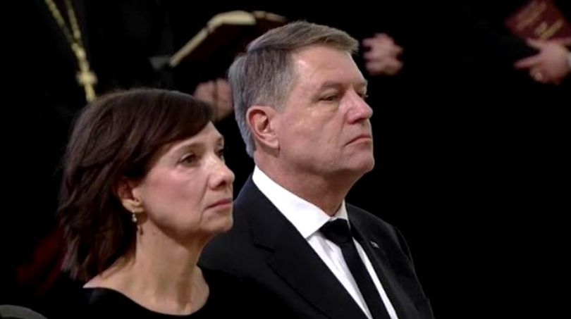 Carmen și Klaus Iohannis au impresionat cu vestimentația la încoronarea Împăratului Naruhito! Cum s-au îmbrăcat cei doi