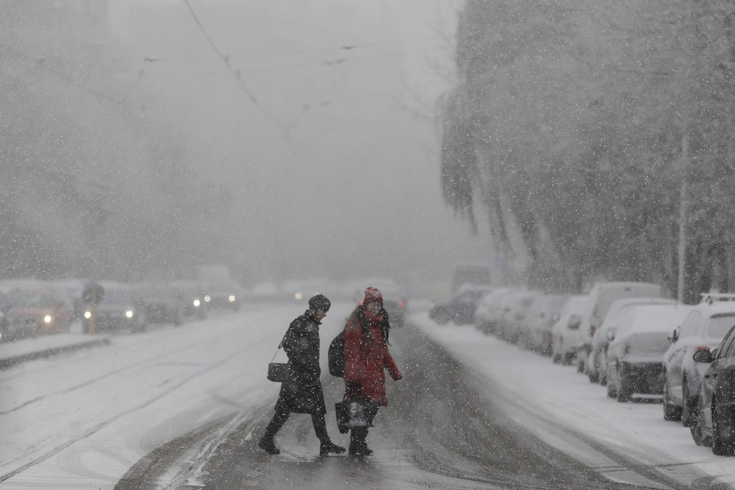 A nins ca în poveşti în Bucureşti! Cum arăta Capitala la primele ore ale dimineţii
