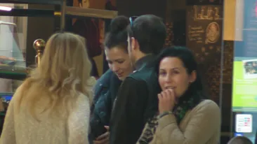 El comanda, ea plateste! Serban de la Animal X si sotia se completeaza la cumparaturi!