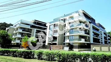 Alarma in zona de lux din nordul Bucurestiului - Hotii jefuiesc locuintele cu proprietarii in casa!