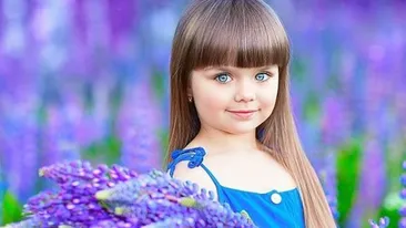 Ea e cea mai frumoasă fetiţă din lume! La doar şase ani, micuţa apărut în reclame şi are sute de mii de fani