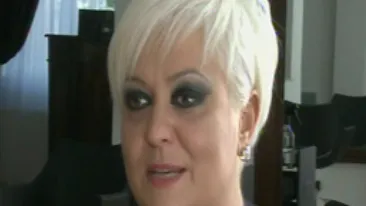 Monica Anghel recunoaste ca nu mai are viata sociala. Vezi aici motivul pentru care artista nu mai iese la evenimente mondene!