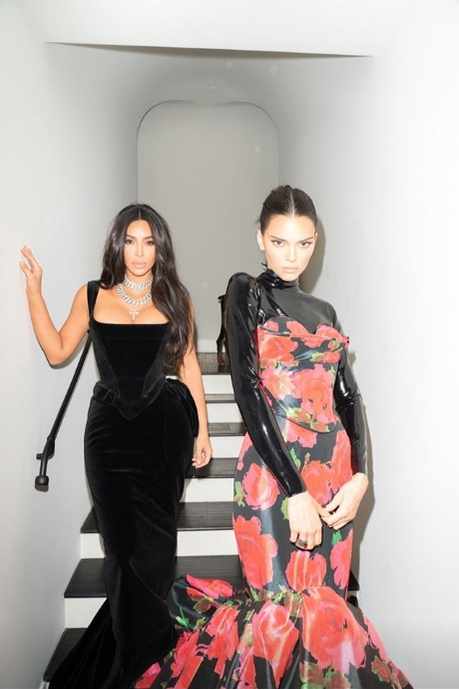Cele mai frumoase ținute de la Premiile Emmy 2019! Emilia Clarke, Kim Kardashian și Zendaya sunt în topul celor mai bine îmbrăcate vedete