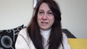 Această femeie s-a cuplat pe internet pe Facebook cu un așa-zis militar american. Ireal cine era "Murphy Townsend", de fapt