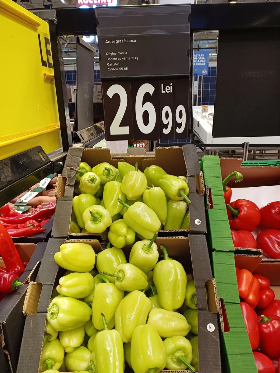 Cât costă 1 kg de ardei gras Bianca în supermarketurile românești