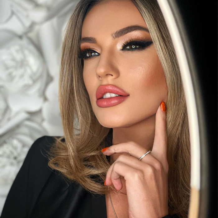 Despărțire-ȘOC în showbiz! Diana Enache și Ionuț Vîntu și-au spus ADIO după 5 ani de relație și un copil împreună
