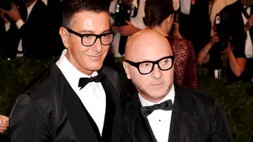 SOC in lumea modei! Creatorii Domenico Dolce si Stefano Gabbana, condamnati la un an si opt luni de inchisoare