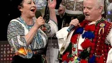 VIDEO Show total marca Irinel Columbeanu! S-a imbracat in costum popular si a cantat cu foc Trandafir de la Moldova!