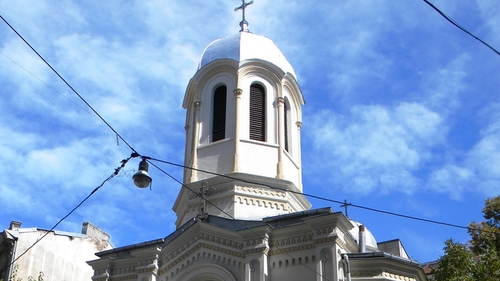 BAC 2014 - Am descoperit biserica supranumita "Sfantul sase"! Unde se roaga toti elevii ca sa ia BAC-ul anul asta!