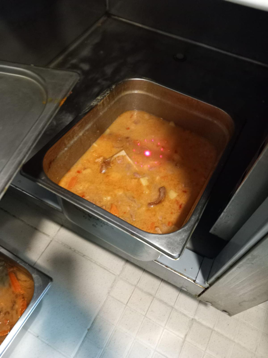 Ce au pățit 3 familii după ce au mâncat într-un restaurant din Harghita! Piedone a intrat iar în acțiune, imaginile sunt de nedescris