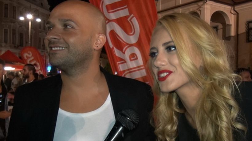 Andrei de la Alb Negru si-a scos iubita pe interval! Blonda a primit dezlegare la primul interviu!